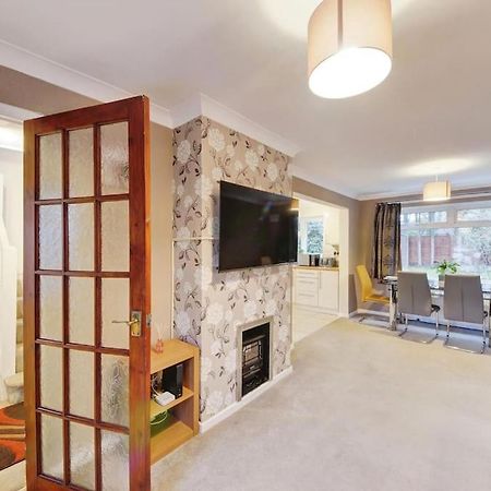 Beautiful Home Close To Town Free Netflix, Wifi Solihull Exteriör bild